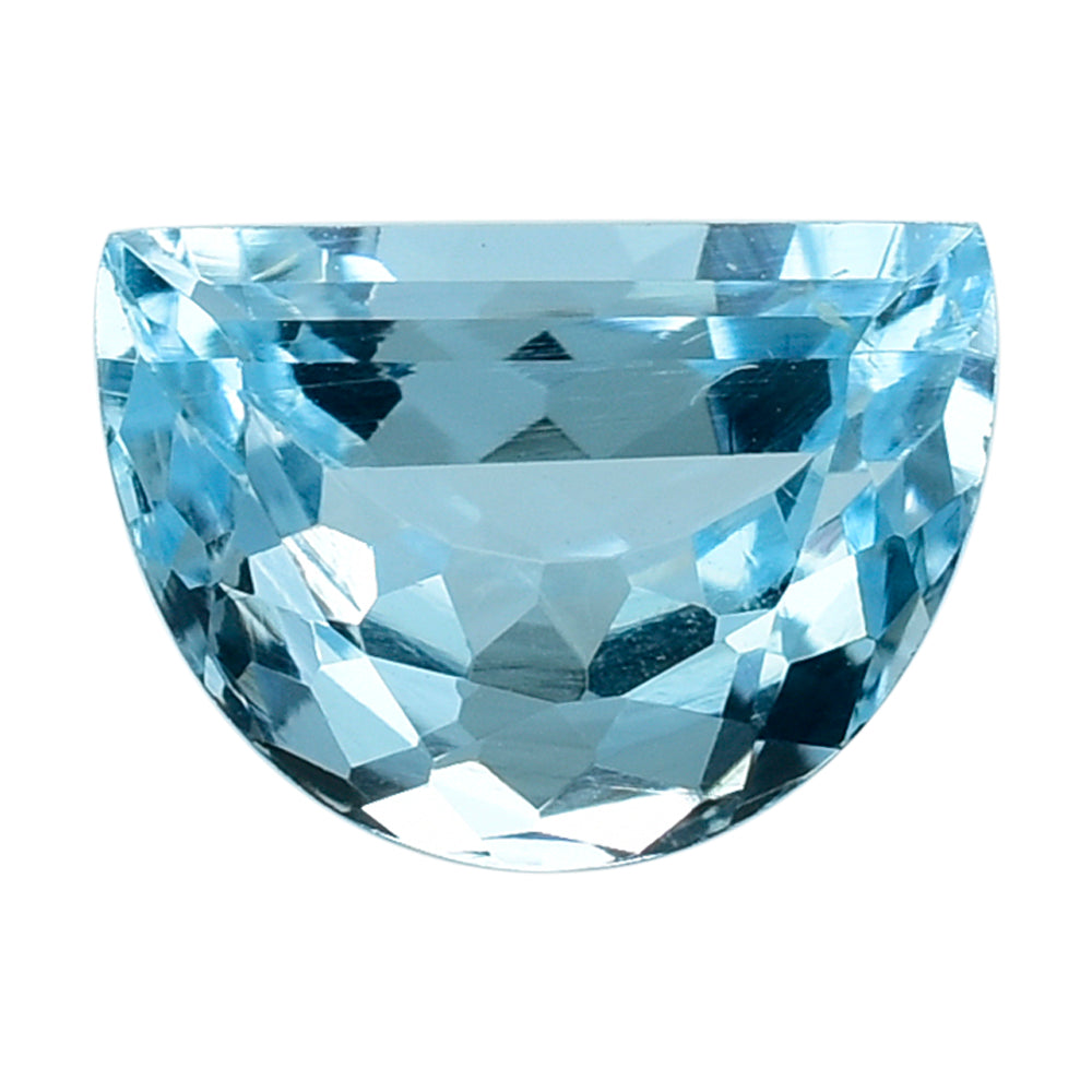 SKY BLUE TOPAZ HALF MOON CUT 9.50X6.50MM 2.25 Cts.