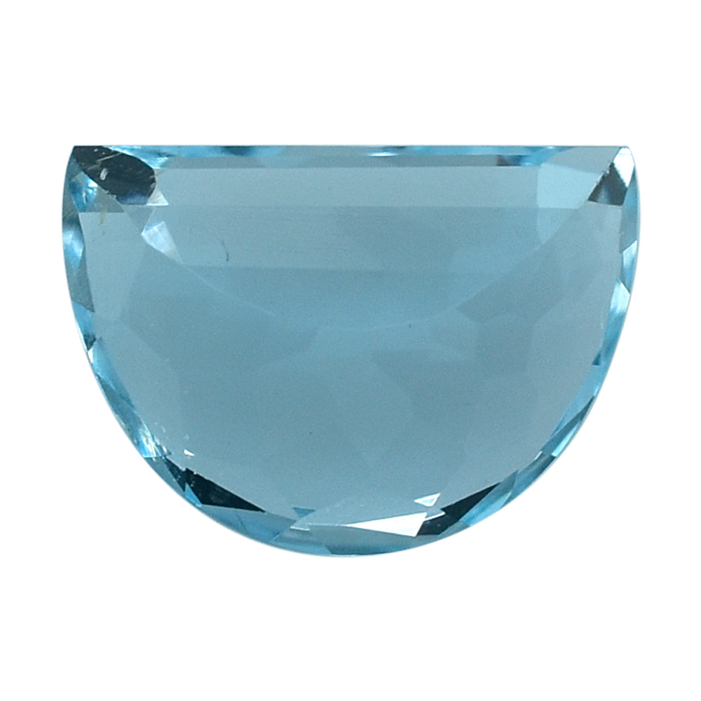 SKY BLUE TOPAZ HALF MOON CUT 9.50X6.50MM 2.25 Cts.
