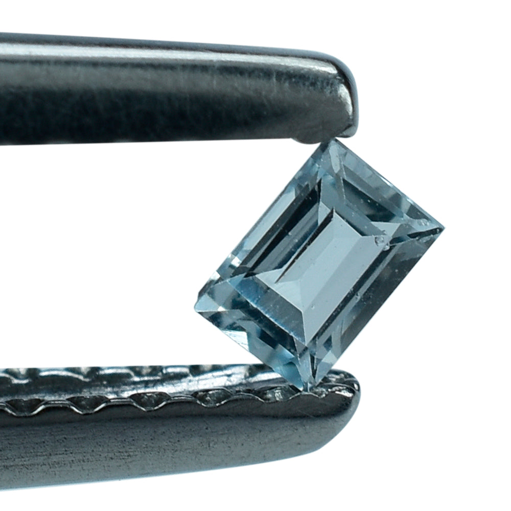 SKY BLUE TOPAZ CUT BAGUETTE 3X2MM 0.10 Cts.