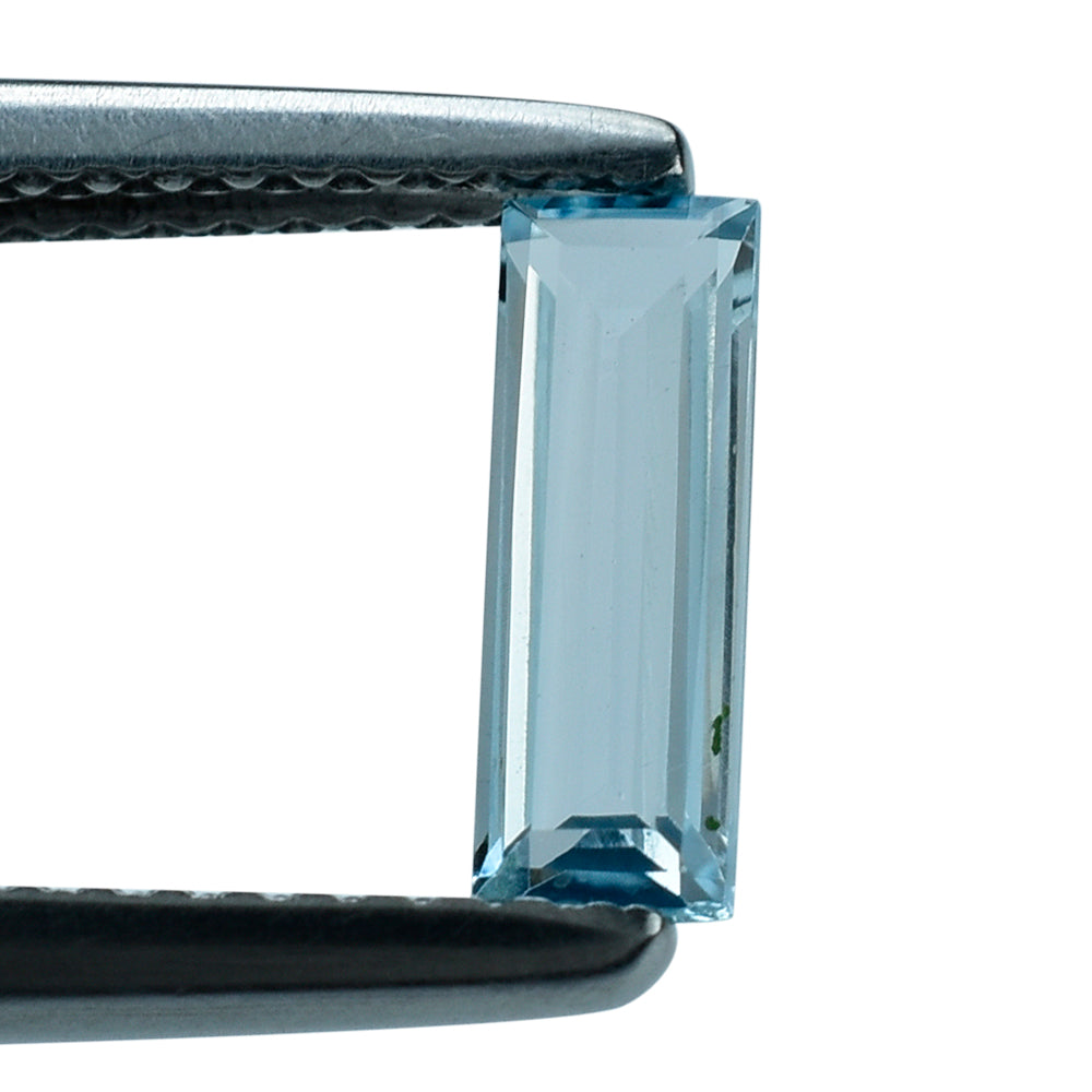 SKY BLUE TOPAZ CUT BAGUETTE 9X3MM 0.70 Cts.