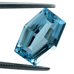 SKY BLUE TOPAZ CUT FANCY SHAPE 18X13MM 15.95 Cts.