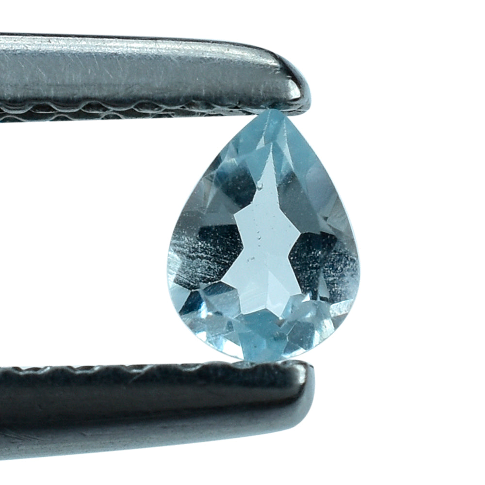 SKY BLUE TOPAZ CUT PEAR 4X3MM 0.20 Cts.