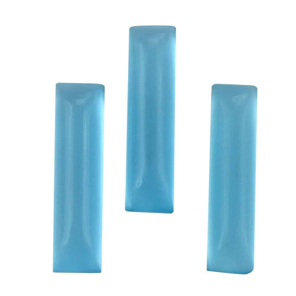SKY BLUE TOPAZ FROSTED BAGUETTE CAB 16X4MM 2.92 Cts.