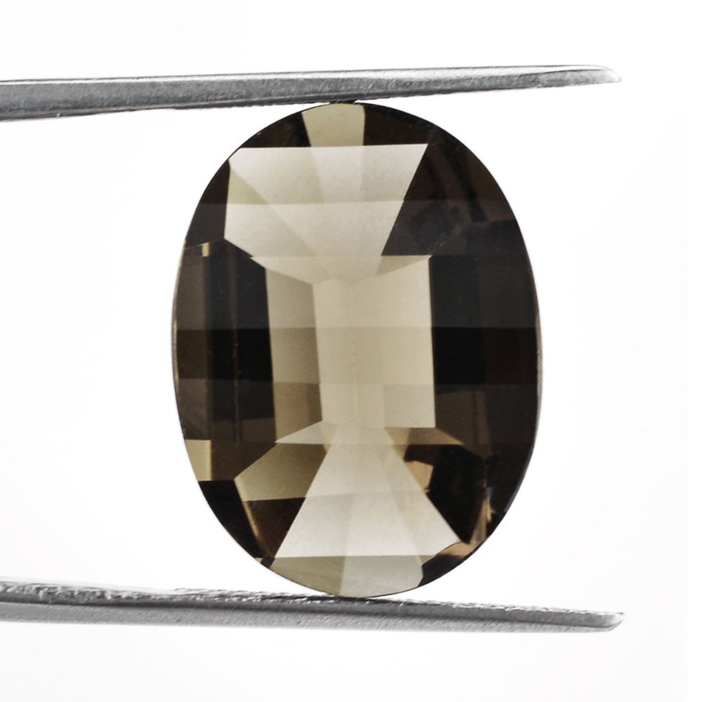 SMOKY QUARTZ CHESS CUT OVAL 20X15MM 11.50Cts.