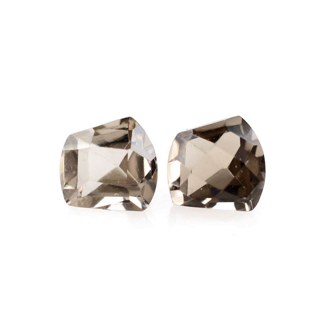SMOKY QUARTZ CHECKER CUT FANCY 4MM 0.30 Cts.