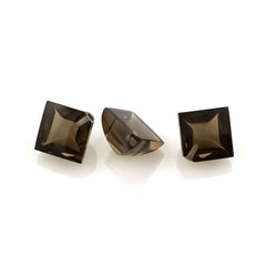 SMOKY QUARTZ PYRAMID SQUARE CAB (HALF DRILL) 8MM 3.27 Cts.