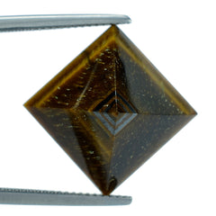 YELLOW TIGER'S EYE QUARTZ PYRAMID SQUARE CAB 15MM 19.40 Cts.