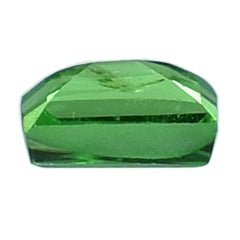 TSAVORITE (AA)(CLEAN) STEP CUT BUGUETTE 2.25X1.50 MM 0.01 Cts.