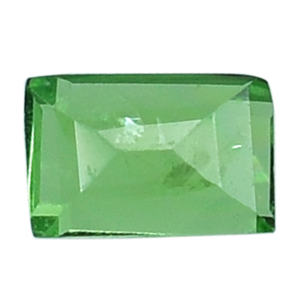 TSAVORITE (AA)(CLEAN) STEP CUT BUGUETTE 2.25X1.50 MM 0.01 Cts.