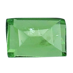TSAVORITE (AA)(CLEAN) STEP CUT BUGUETTE 2.25X1.50 MM 0.01 Cts.