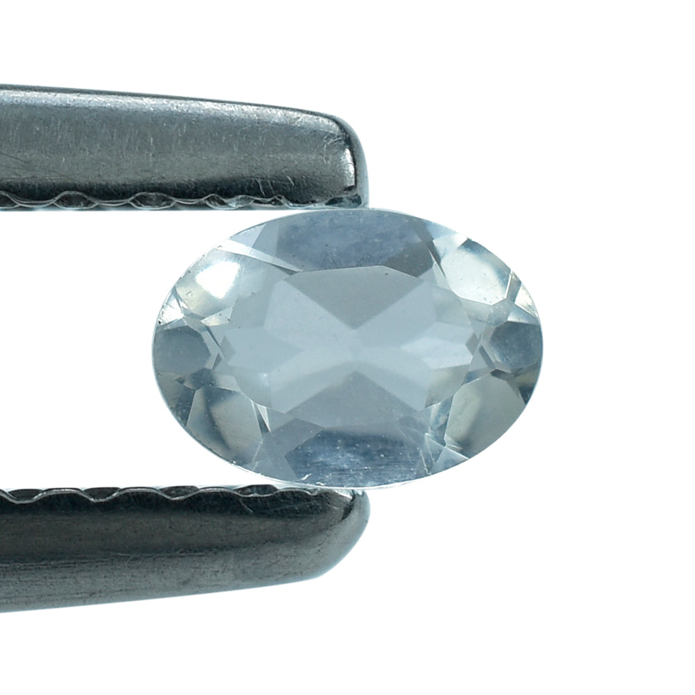 WHITE AQUAMARINE CUT OVAL (YELLOW SHADE) 7X5MM 0.63 Cts.