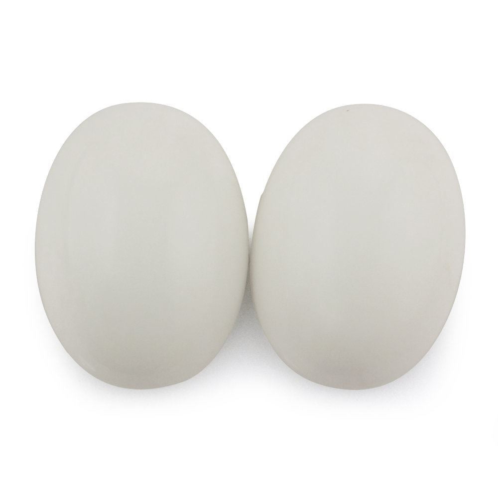 WHITE AGATE (INDONESIAN) OVAL CAB (GREENISH WHITE) 22X16MM 14.50 Cts.