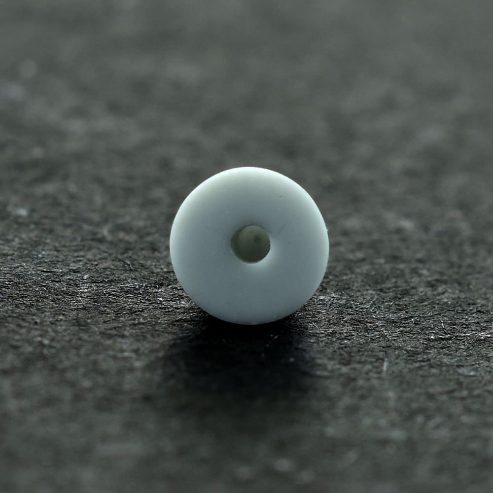 WHITE AGATE PLAIN CONE (CLEAN) 5.00X5.00 MM 0.70 CTS