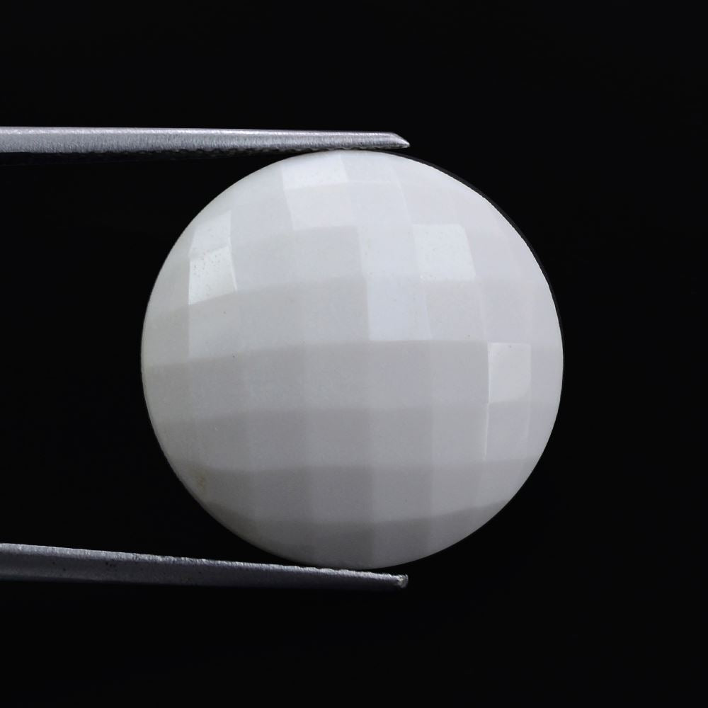 WHITE AGATE CHECKER ROUND CAB 20MM 15.65 Cts.