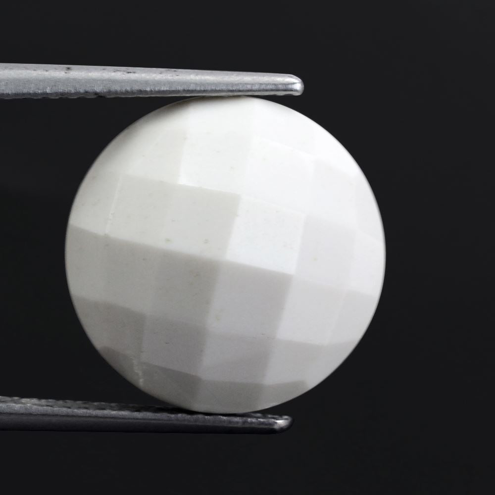 WHITE AGATE CHECKER ROUND CAB 14MM 8.70 Cts.