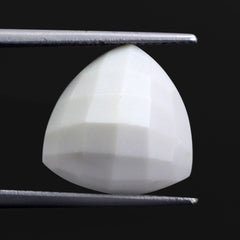 WHITE AGATE CHECKER TRILLION CAB 14MM 8.20 Cts.
