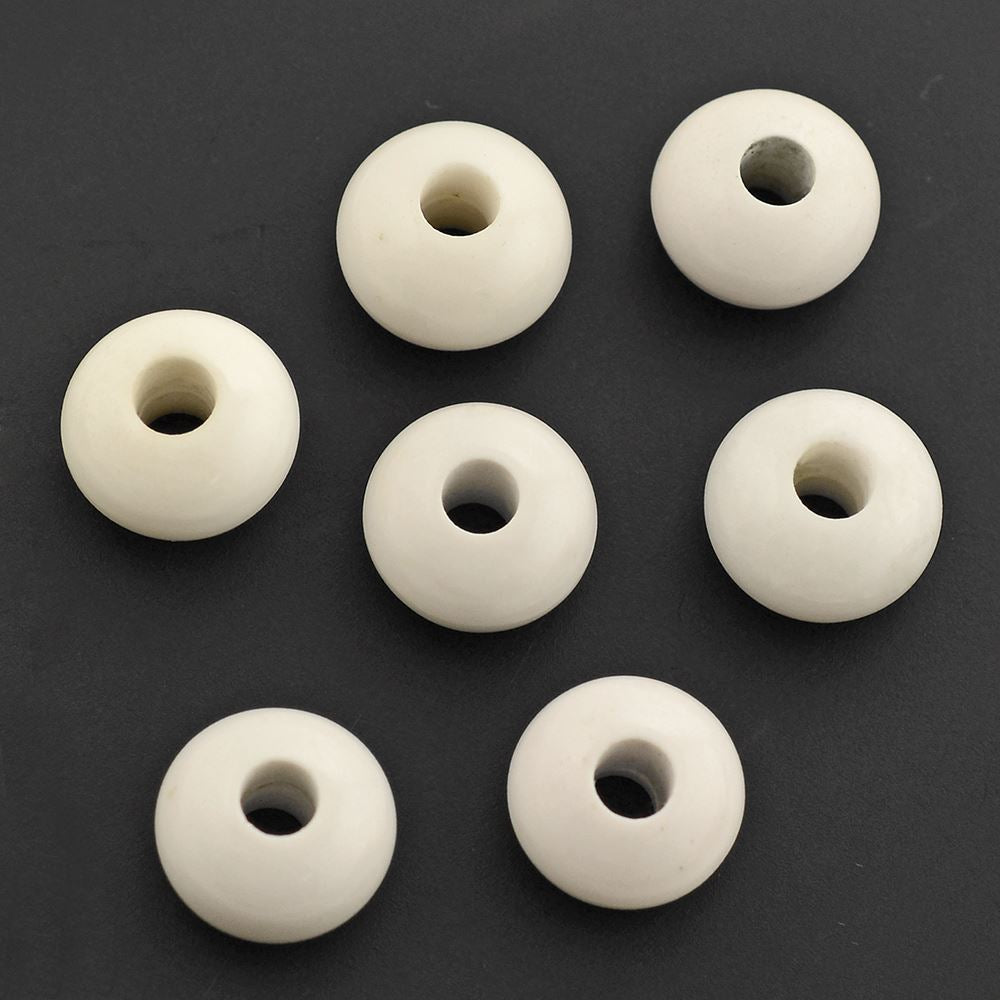 WHITE AGATE PLAIN ROUND (FULL DRILL) 10MM 4.00 Cts.