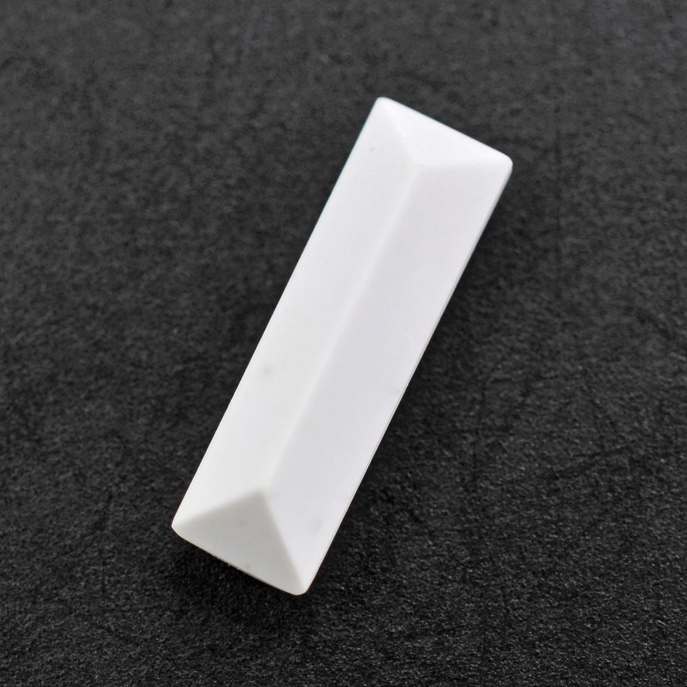 WHITE AGATE BUFFTOP BAGUETTE 10X3MM 0.70 Cts.