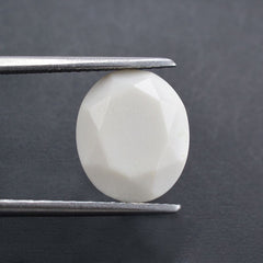 WHITE AGATE TABLE CUT OVAL (WITH FLAT BOTTOM) 12X10MM 2.60 Cts.