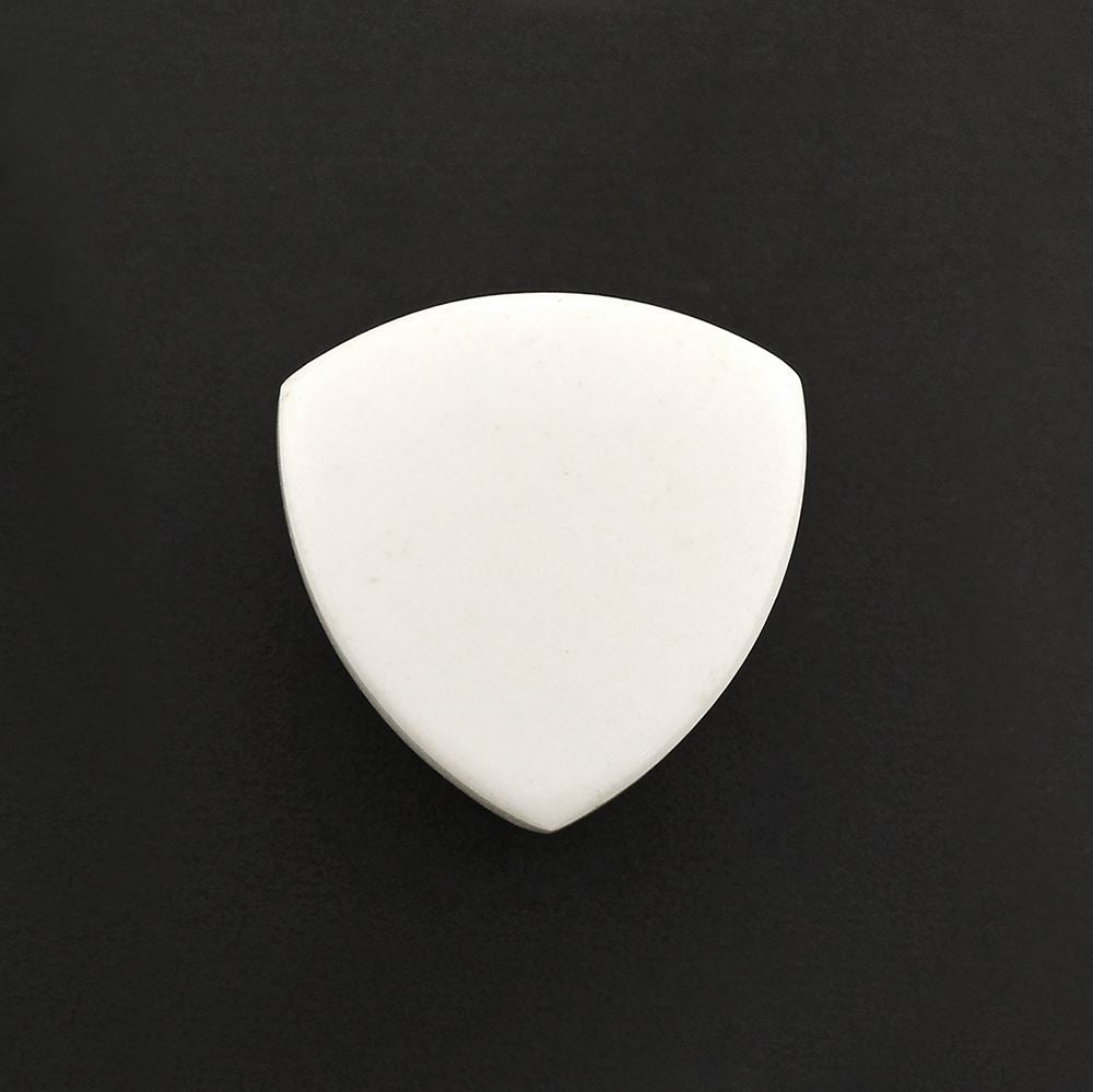 WHITE AGATE TRILLION CAB 14MM 10.50 Cts.