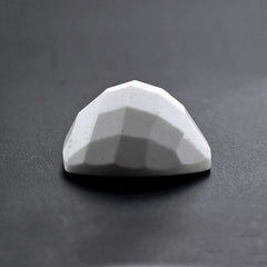 WHITE AGATE CHECKER TRILLION CAB 14MM 8.11 Cts.