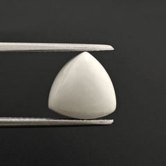 WHITE AGATE TRILLION CAB 10MM 3.70 Cts.