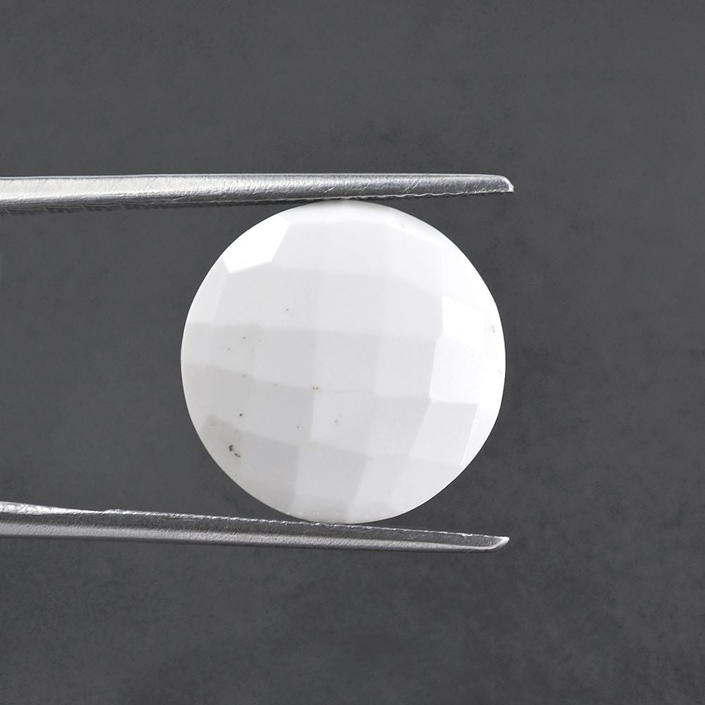 WHITE AGATE BRIOLETTE ROUND 15MM 6.60 Cts.