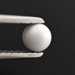 WHITE AGATE ROUND CAB 4MM 0.36 Cts.