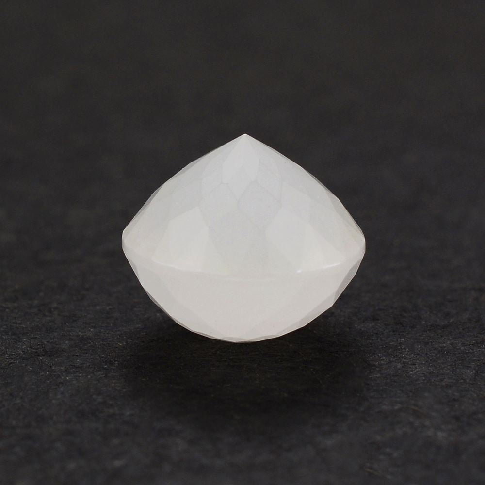 WHITE MILKY QUARTZ IRREGULAR CUT SPECIAL ROUND 9MM 3.53 Cts.