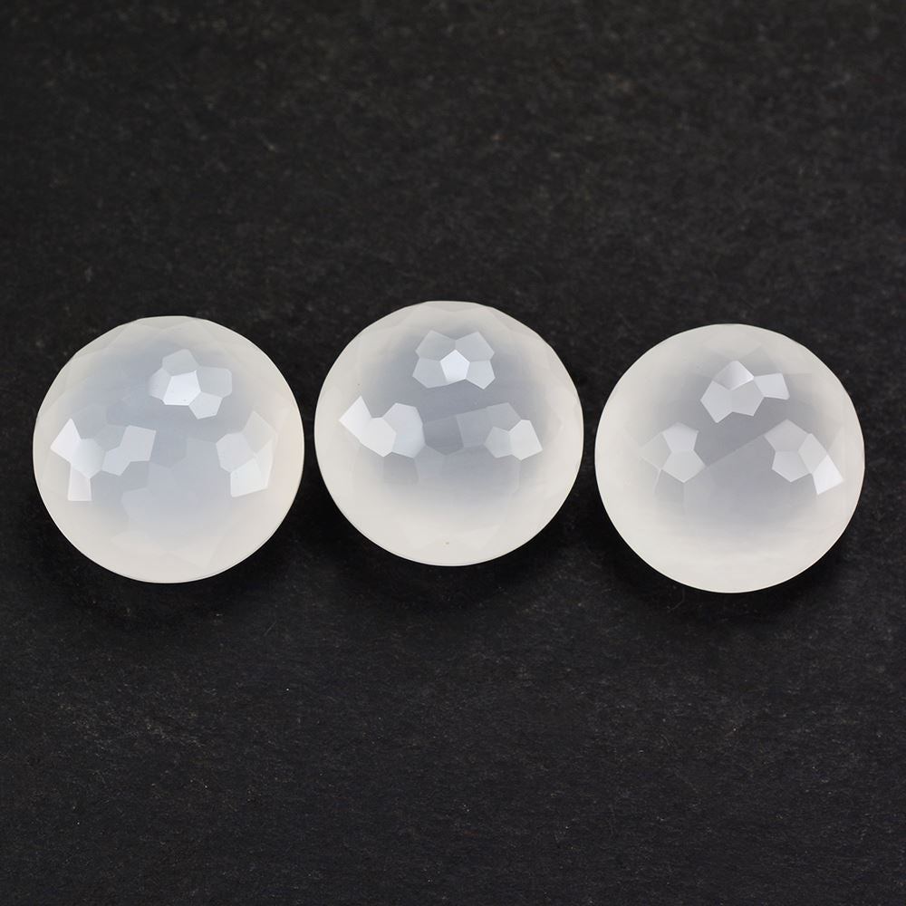 WHITE MILKY QUARTZ IRREGULAR CUT SPECIAL ROUND 18MM 21.93 Cts.