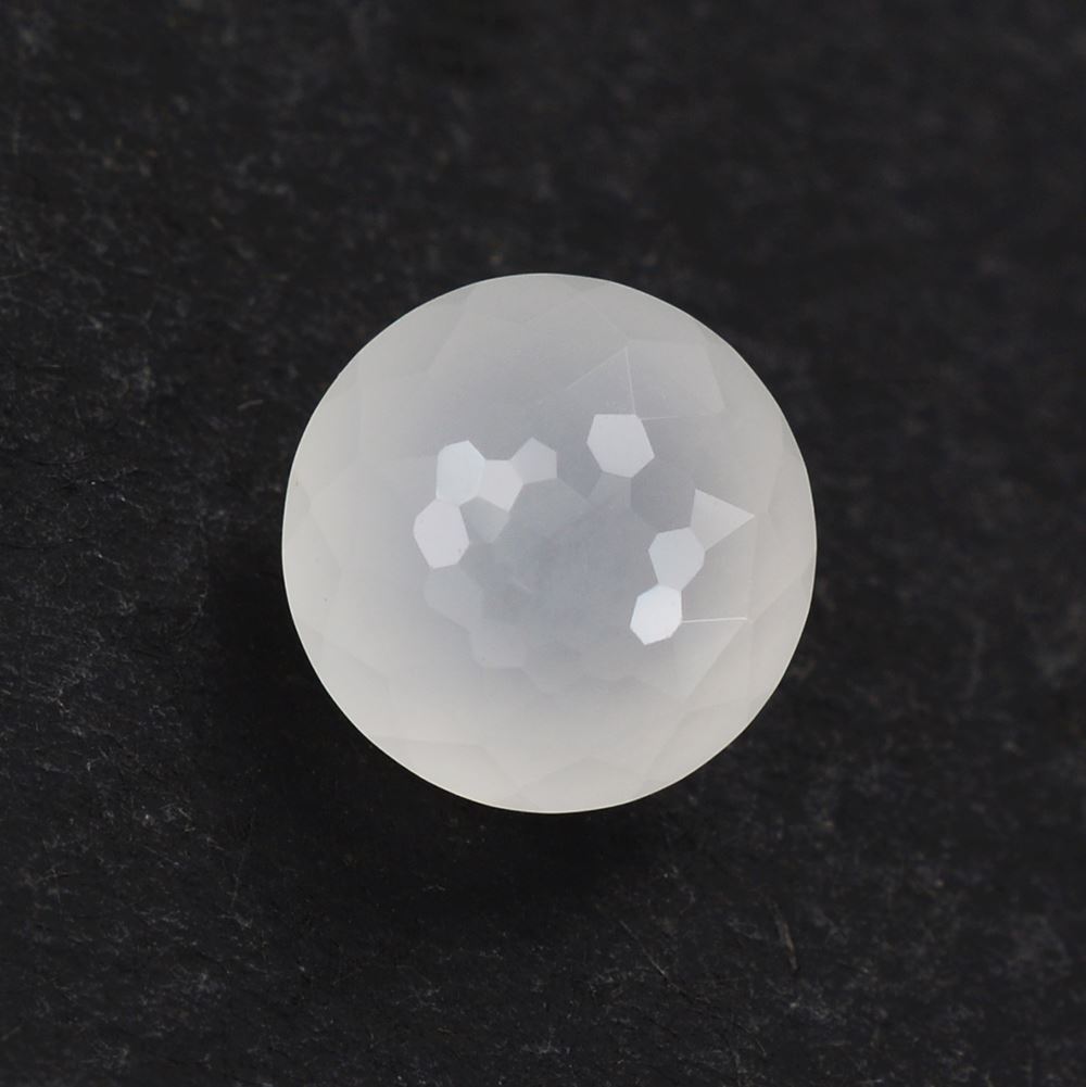 WHITE MILKY QUARTZ IRREGULAR CUT SPECIAL ROUND 9MM 3.44 Cts.