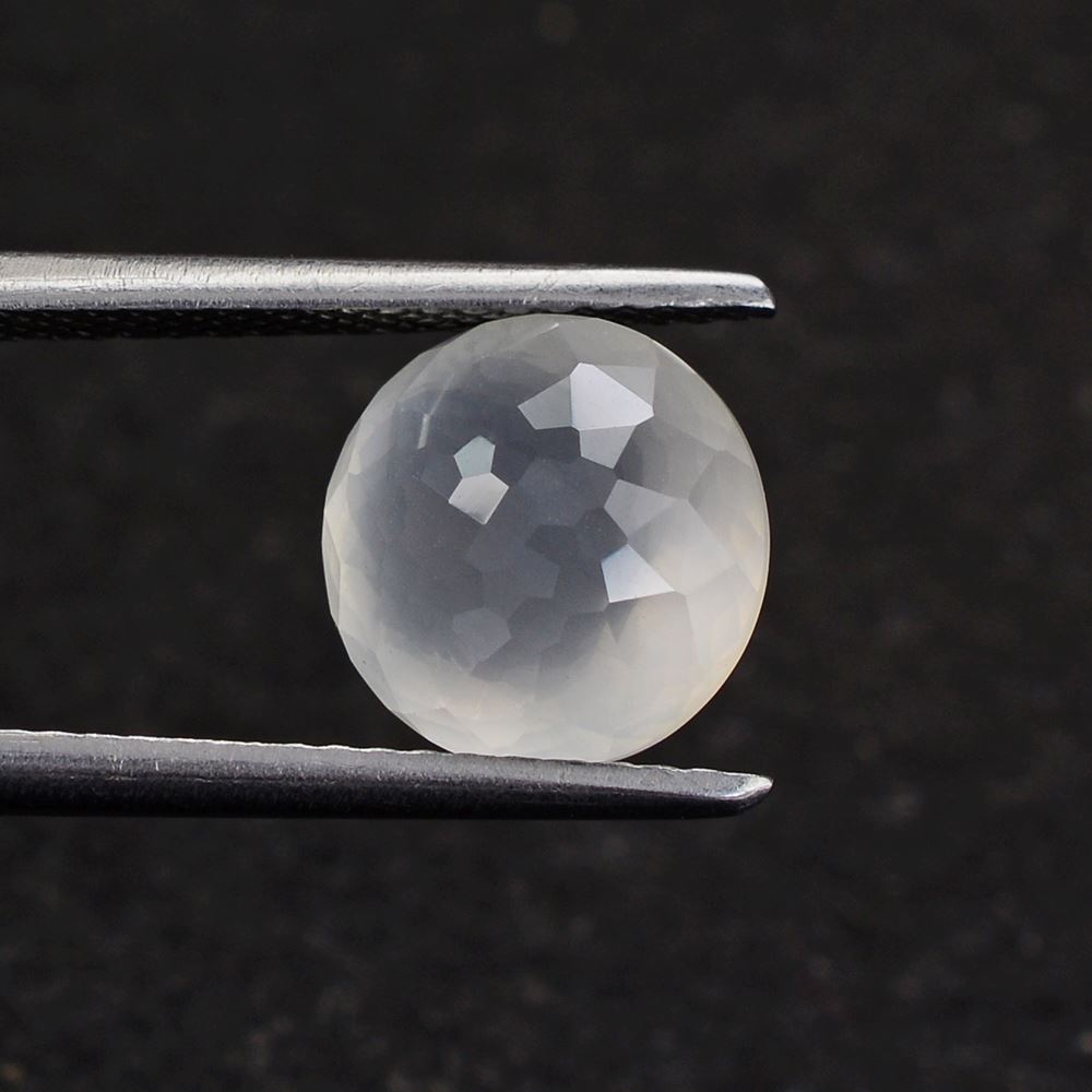 WHITE MILKY QUARTZ IRREGULAR CUT SPECIAL ROUND 9MM 3.44 Cts.