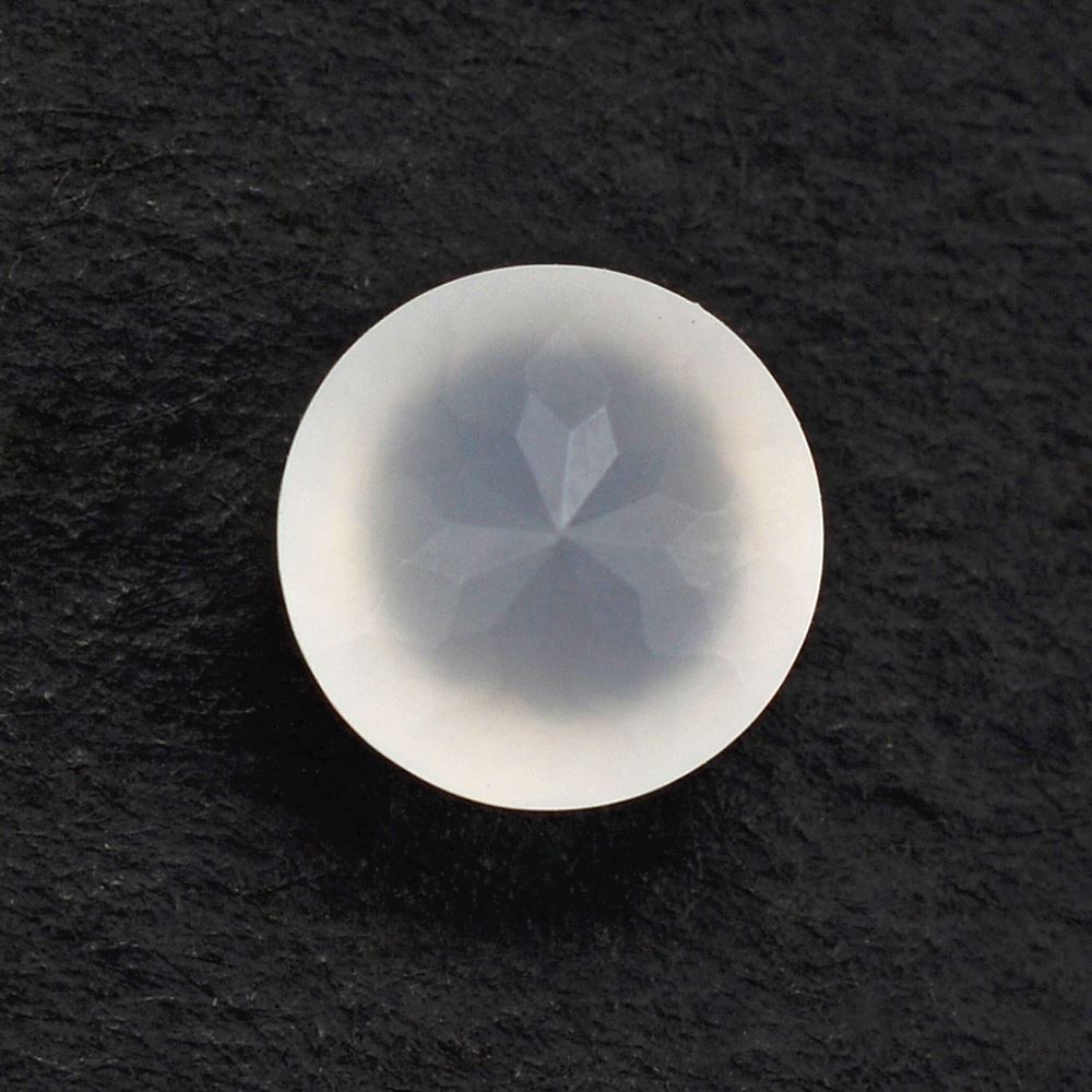 WHITE MILKY QUARTZ IRREGULAR CUT SPECIAL ROUND 6MM 0.80 Cts.