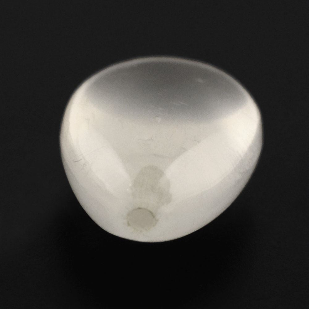WHITE MILKY QUARTZ LENTIL PEAR (HALF DRILL) 14X9MM 5.40 Cts.