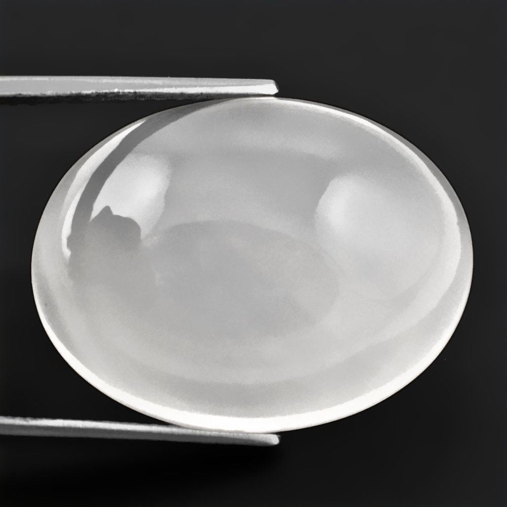 WHITE MILKY QUARTZ OVAL CAB 25X19MM 30.55 Cts.