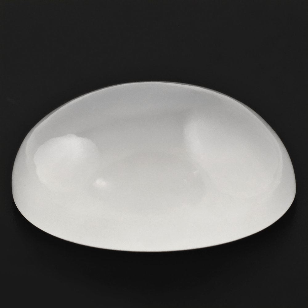 WHITE MILKY QUARTZ OVAL CAB 18X13MM 12.53 Cts.