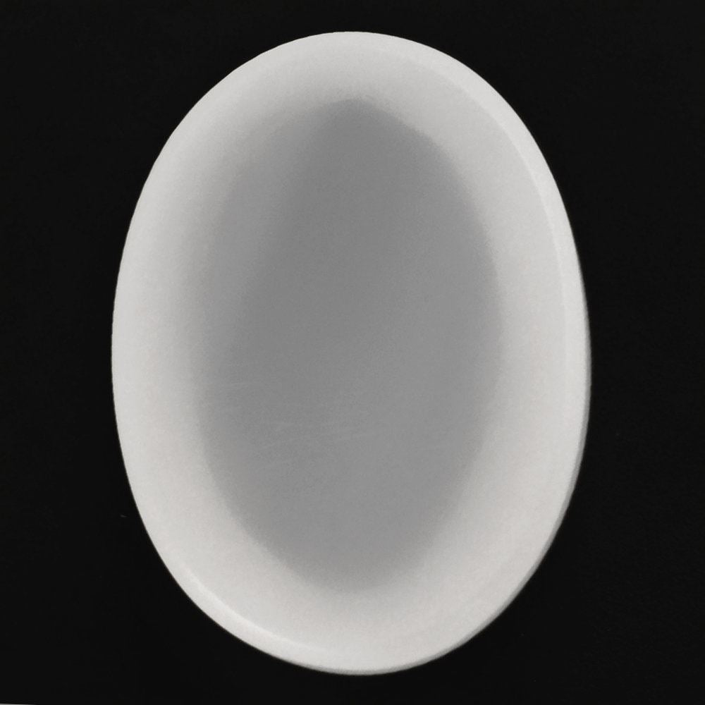 WHITE MILKY QUARTZ OVAL CAB 18X13MM 12.53 Cts.