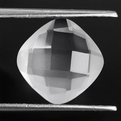 WHITE MILKY QUARTZ BRIOLETTE CUSHION 11MM 4.90 Cts.
