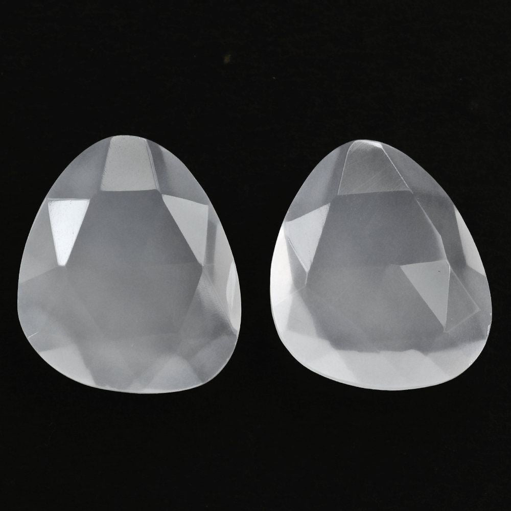 WHITE MILKY QUARTZ ROSE CUT BRIOLETTE PEARISH 14X12MM 4.98 Cts.