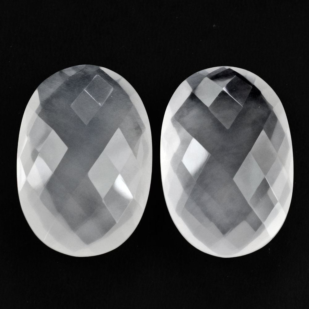 WHITE MILKY QUARTZ BRIOLETTE OVAL 30X20MM 35.83 Cts.