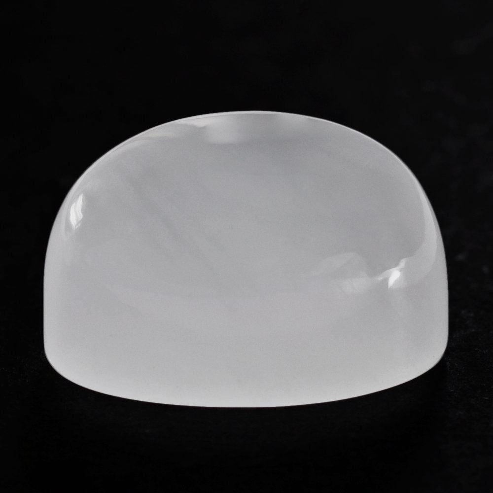 WHITE MILKY QUARTZ PLAIN HIGH DOME OVAL CAB 17.20X11.60MM 18.13 Cts.