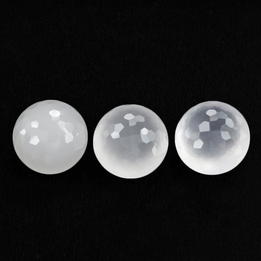 WHITE MILKY QUARTZ FOOTBALL CUT HIGH DOME ROUND 12MM 6.67 Cts.