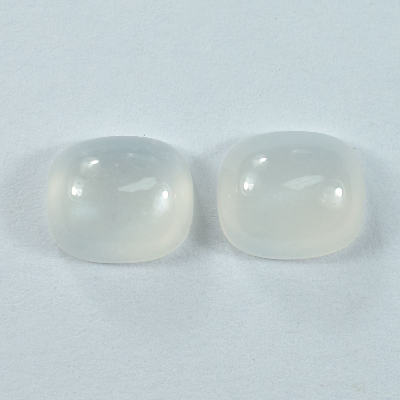 WHITE MILKY QUARTZ PLAIN CUSHION 7.50X7.50 MM 1.75 Cts.