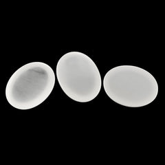 WHITE MILKY QUARTZ OVAL CAB 25X19MM 30.60 Cts.