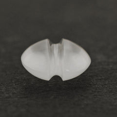 WHITE MILKY QUARTZ LENTIL ROUND WITH CARVED BELT 9MM 2.28 Cts.