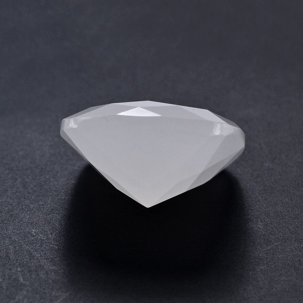 WHITE MILKY QUARTZ CHECKER CUT CUSHION 14MM 8.90 Cts.