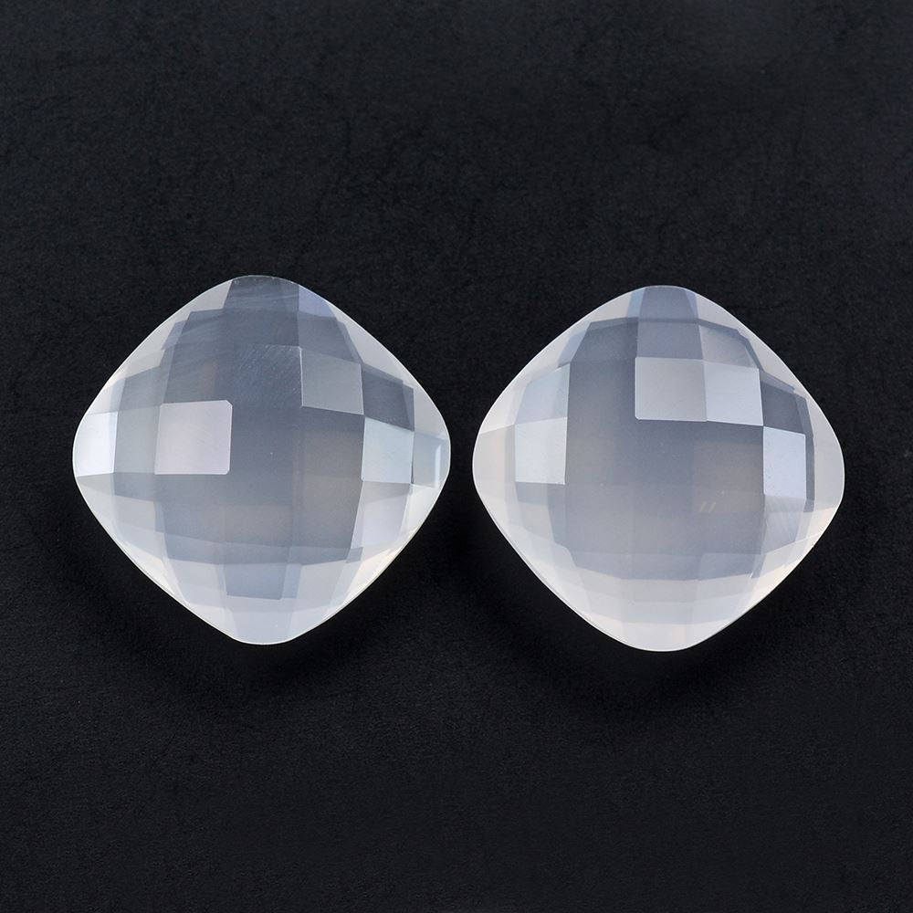 WHITE MILKY QUARTZ BRIOLETTE CUSHION 14MM 7.63 Cts.