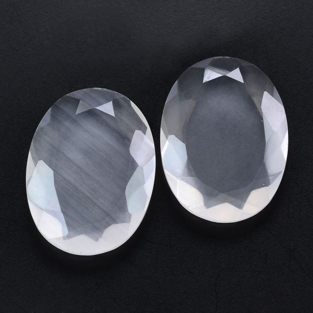 WHITE MILKY QUARTZ BOTH SIDE TABLE CUT OVAL 18X13MM 6.00 Cts.
