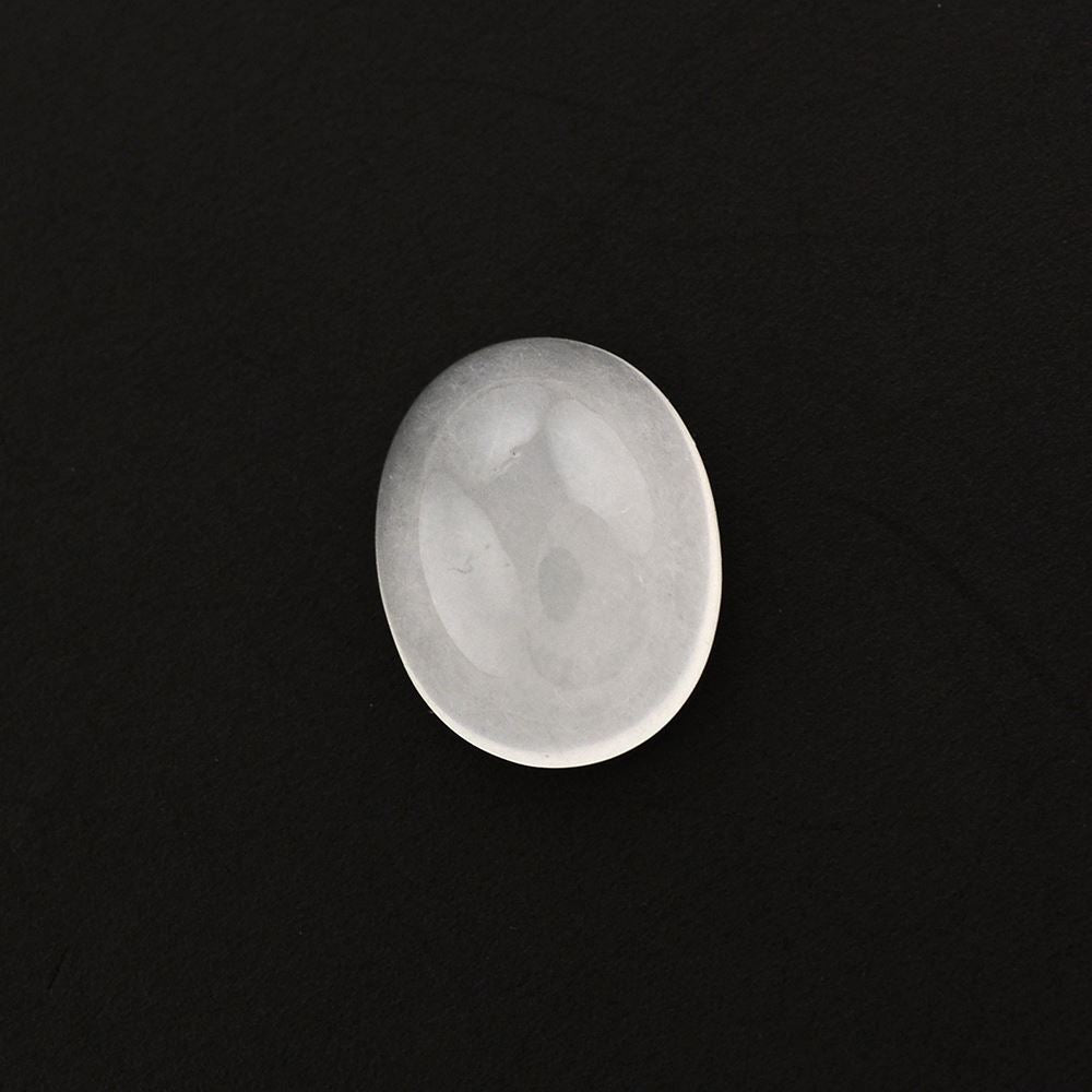 WHITE MILKY QUARTZ OVAL CAB 9X7MM 1.64 Cts.