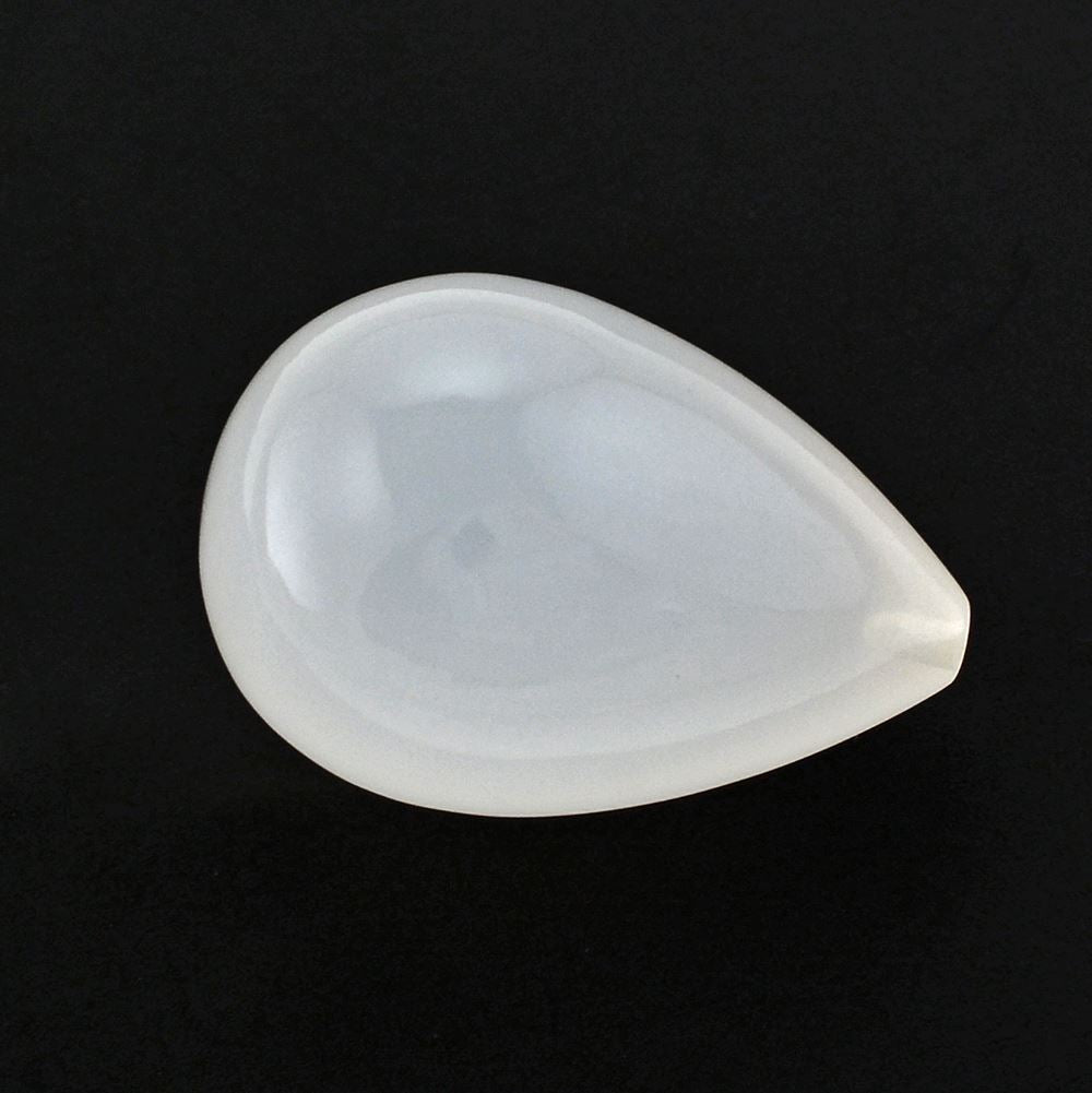 WHITE MILKY QUARTZ PLAIN DROPS (HALF DRILL) 23X15MM 37.32 Cts.